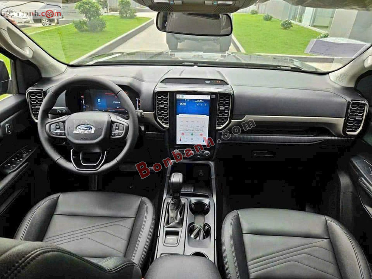 Bán ô tô Ford Everest Ambiente 2.0L 4x2 AT - 2025 - xe mới