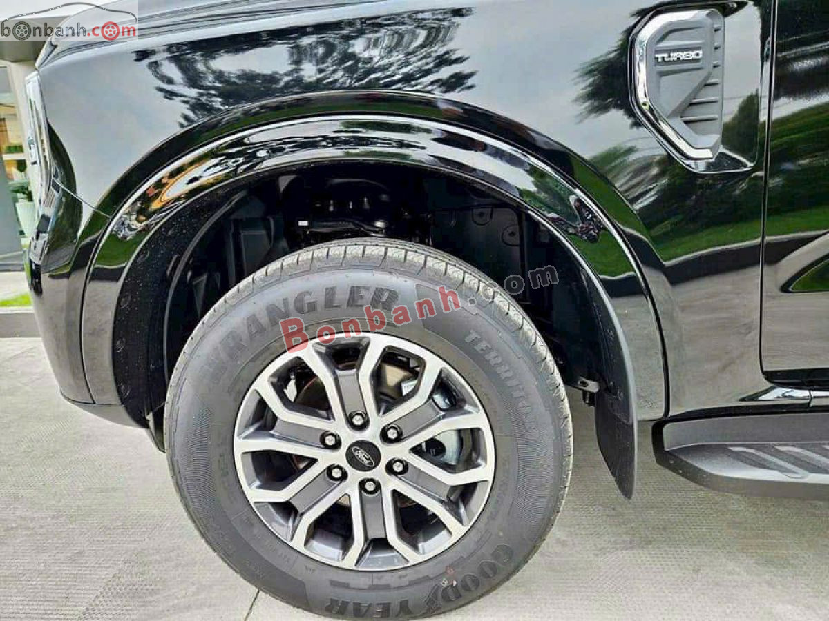 Bán ô tô Ford Everest Ambiente 2.0L 4x2 AT - 2025 - xe mới