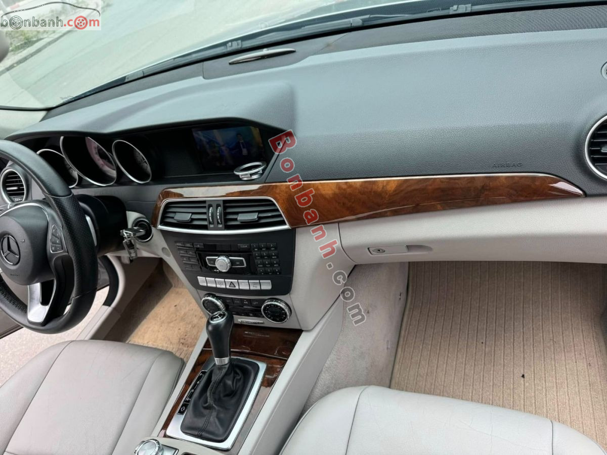 Bán ô tô Mercedes Benz C class C250 - 2011 - xe cũ