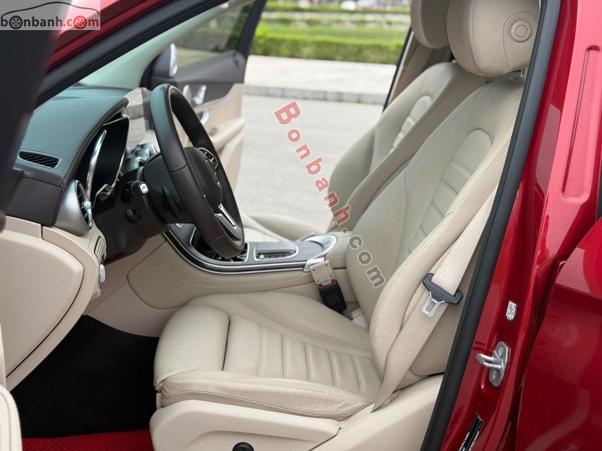 Bán ô tô Mercedes Benz GLC 300 4Matic - 2019 - xe cũ