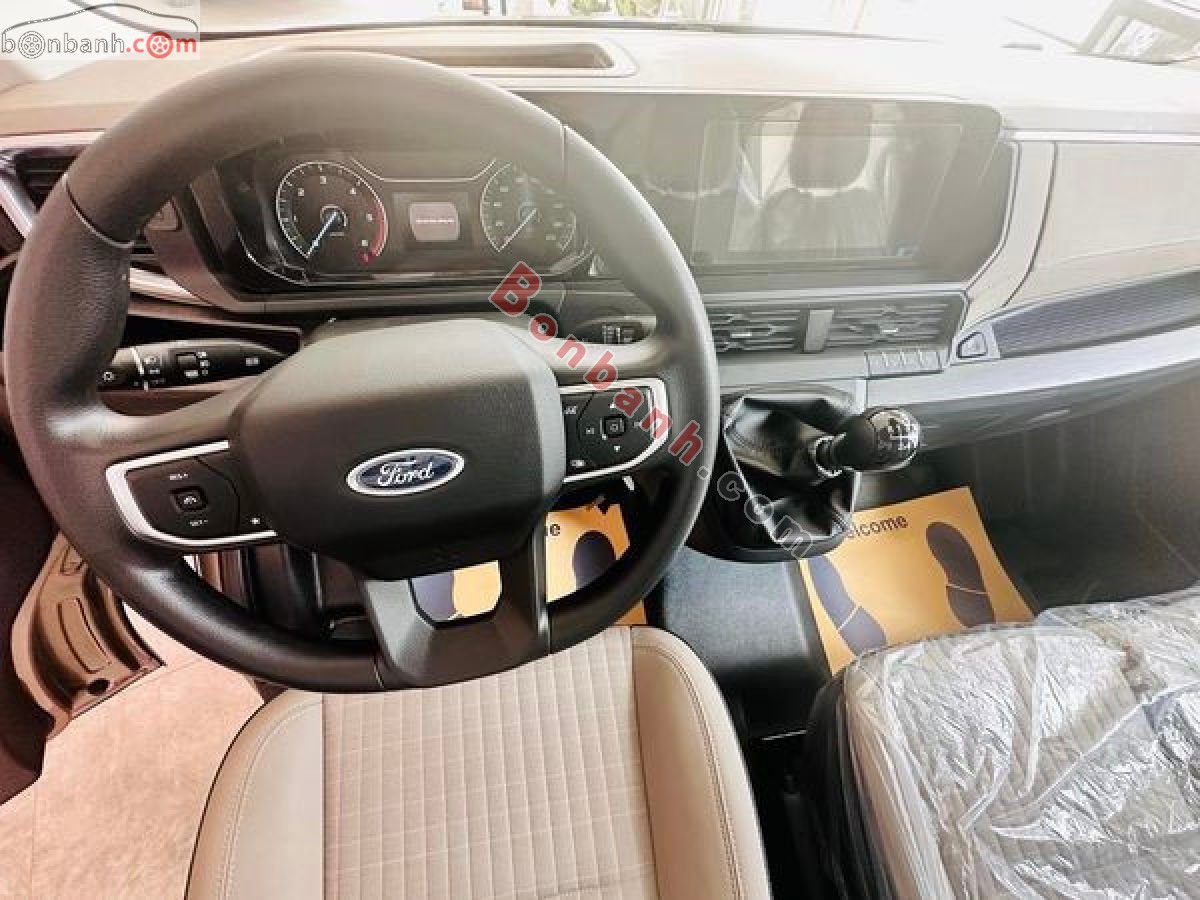 Bán ô tô Ford Transit Trend - 2025 - xe mới
