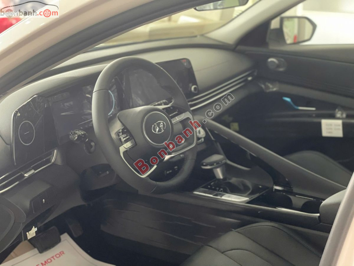 Bán ô tô Hyundai Elantra 1.6 AT Đặc biệt - 2026 - xe mới