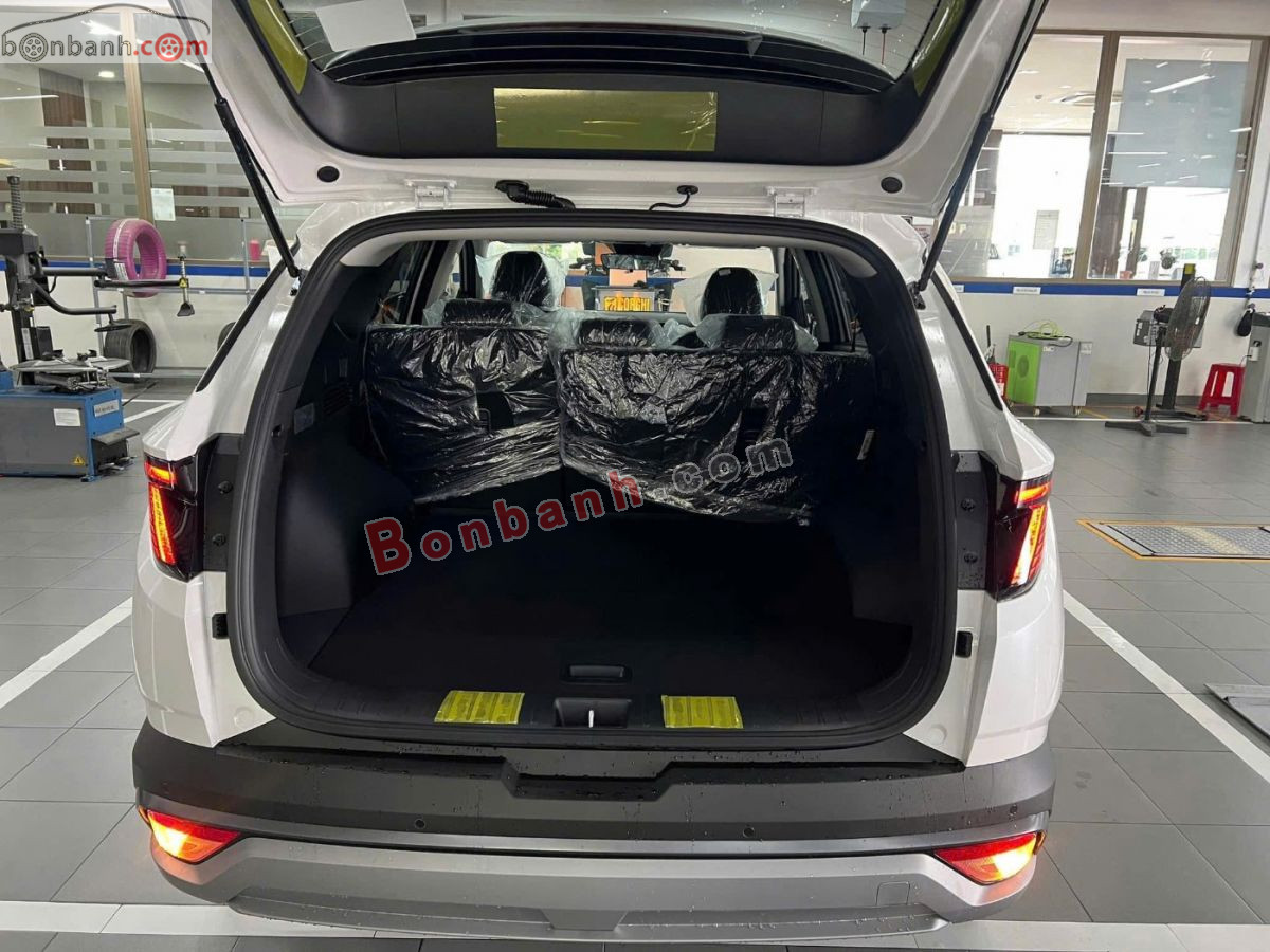 Bán ô tô Hyundai Tucson 2.0 AT Tiêu chuẩn - 2026 - xe mới