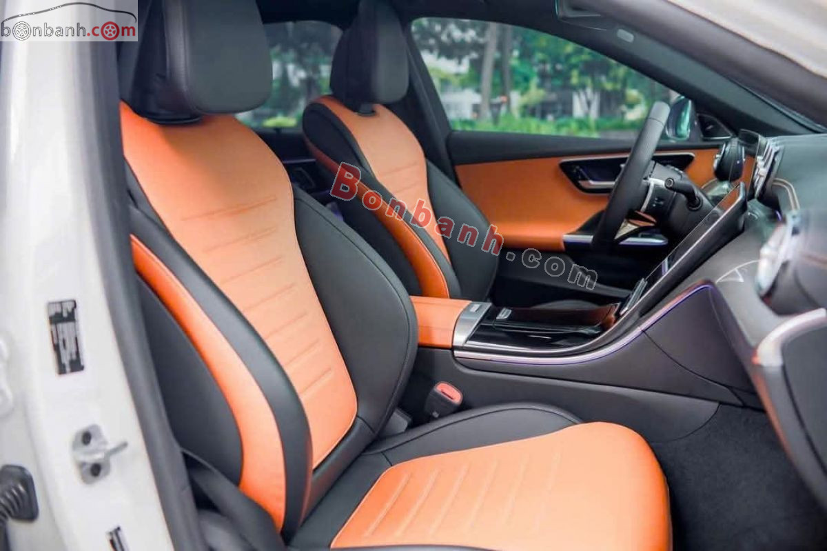 Bán ô tô Mercedes Benz C class C300 AMG - 2025 - xe mới