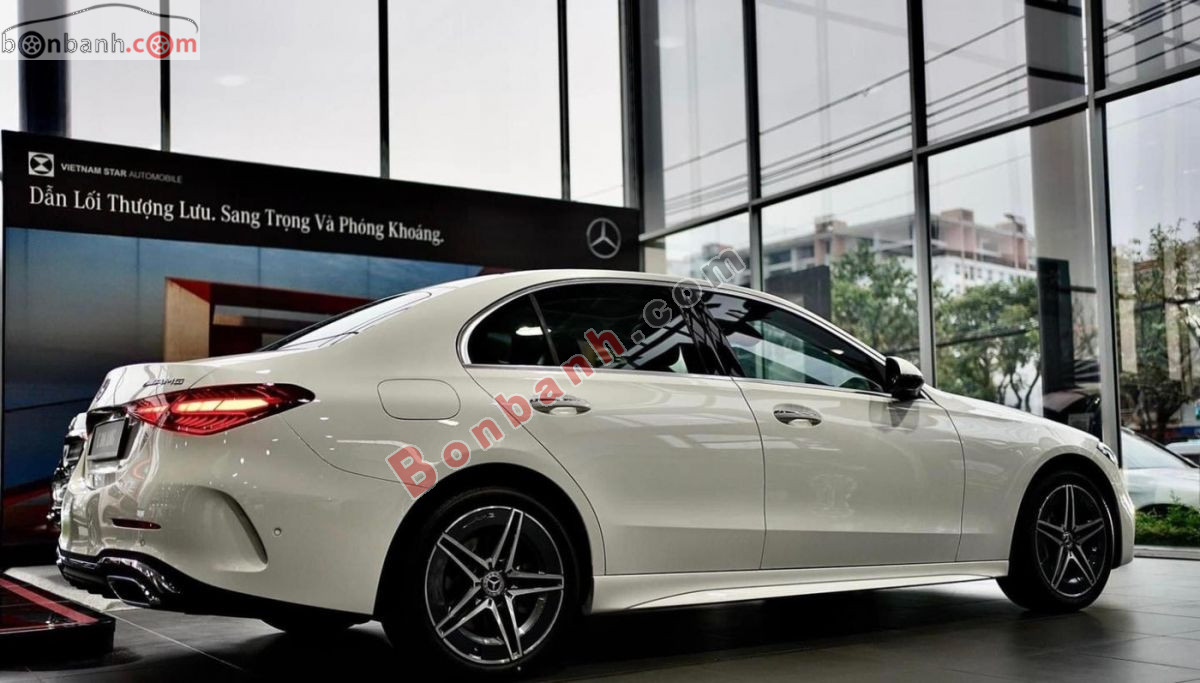 Bán ô tô Mercedes Benz C class C300 AMG - 2025 - xe mới