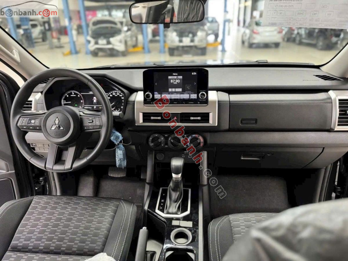 Bán ô tô Mitsubishi Triton - 2026 - xe mới