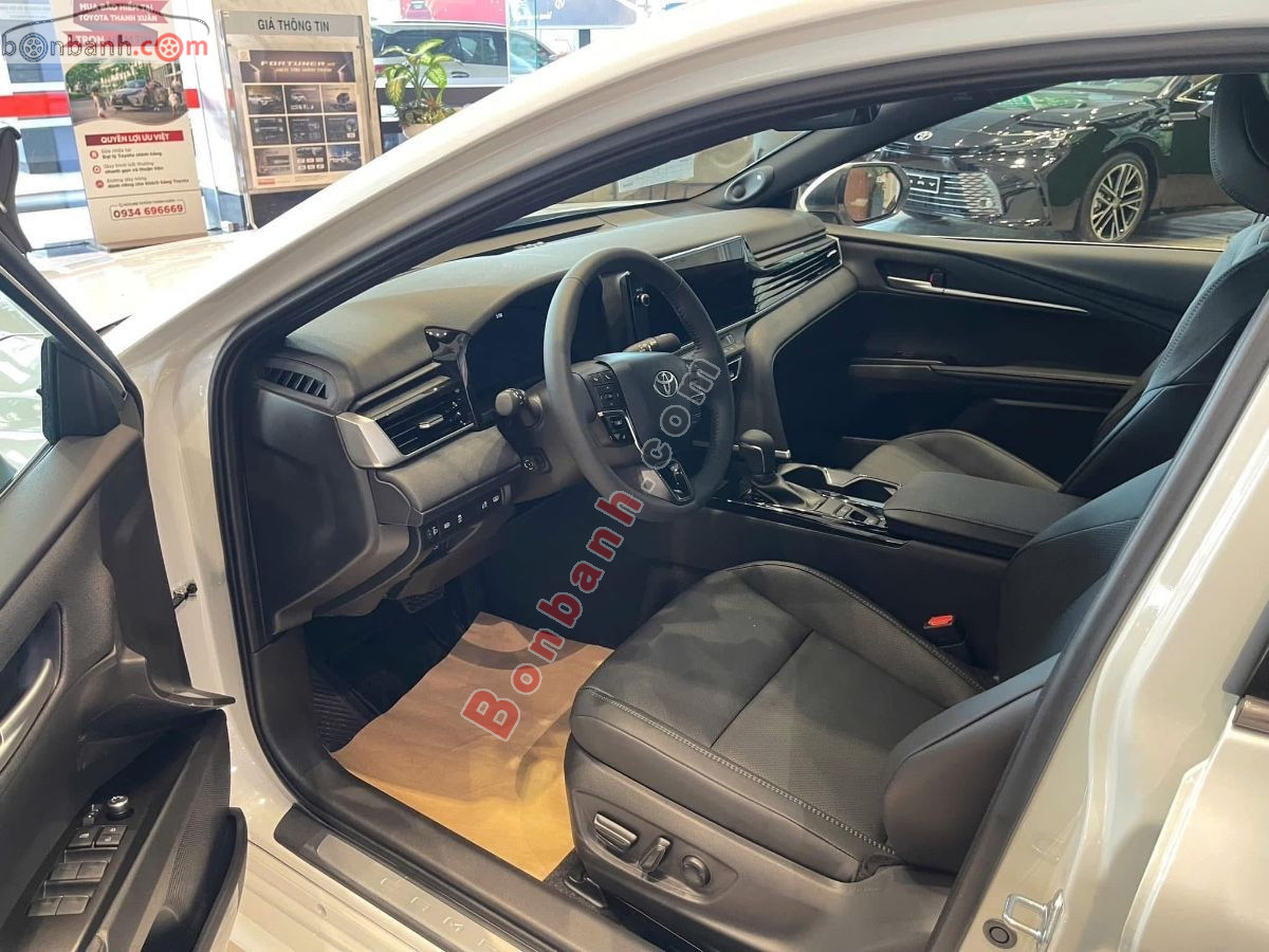 Bán ô tô Toyota Camry 2.0Q - 2026 - xe mới