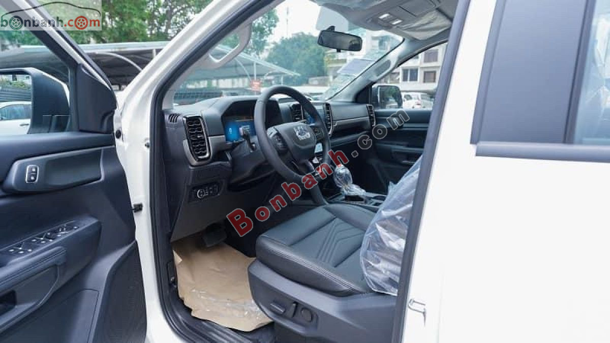 Bán ô tô Ford Everest Ambiente 2.0L 4x2 AT - 2025 - xe mới