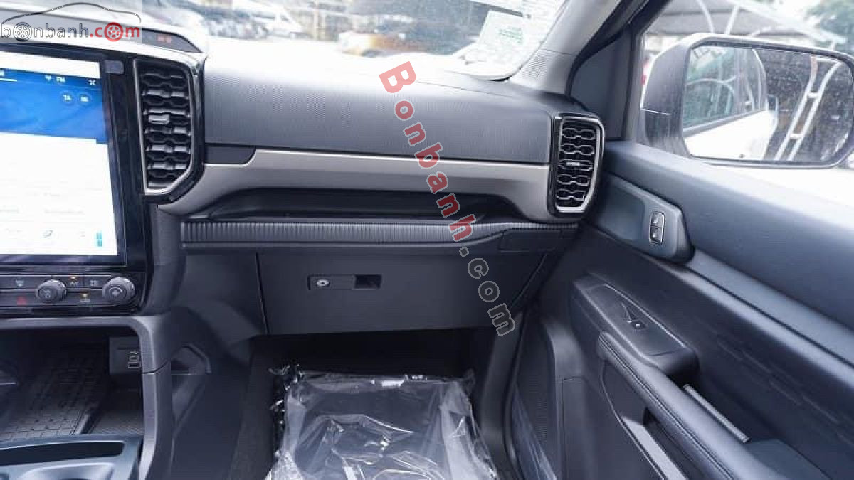 Bán ô tô Ford Everest Ambiente 2.0L 4x2 AT - 2025 - xe mới
