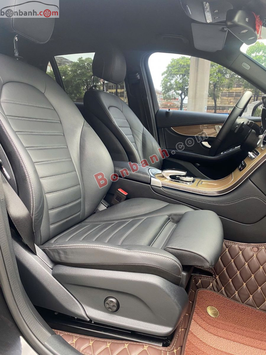 Bán ô tô Mercedes Benz GLC 250 4Matic - 2018 - xe cũ