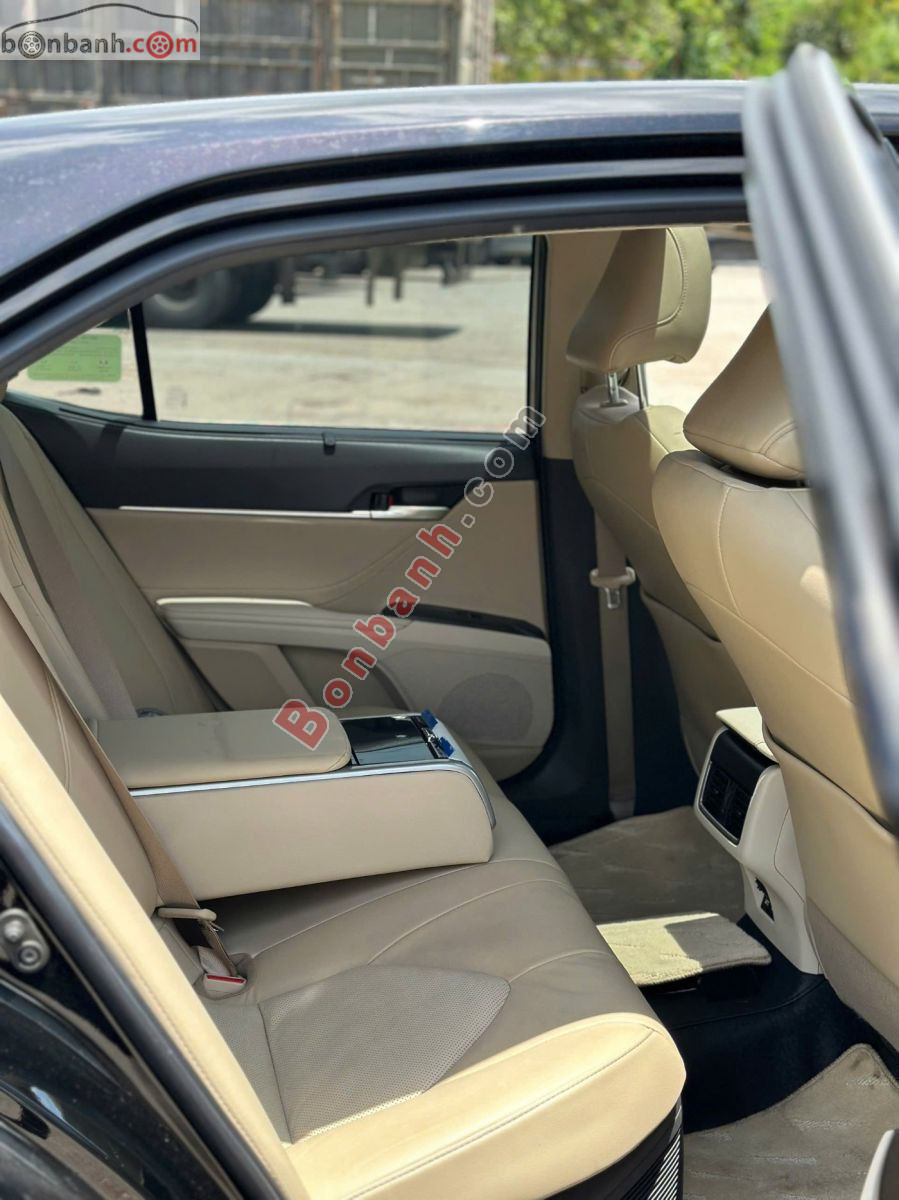Bán ô tô Toyota Camry 2.5HV - 2022 - xe cũ