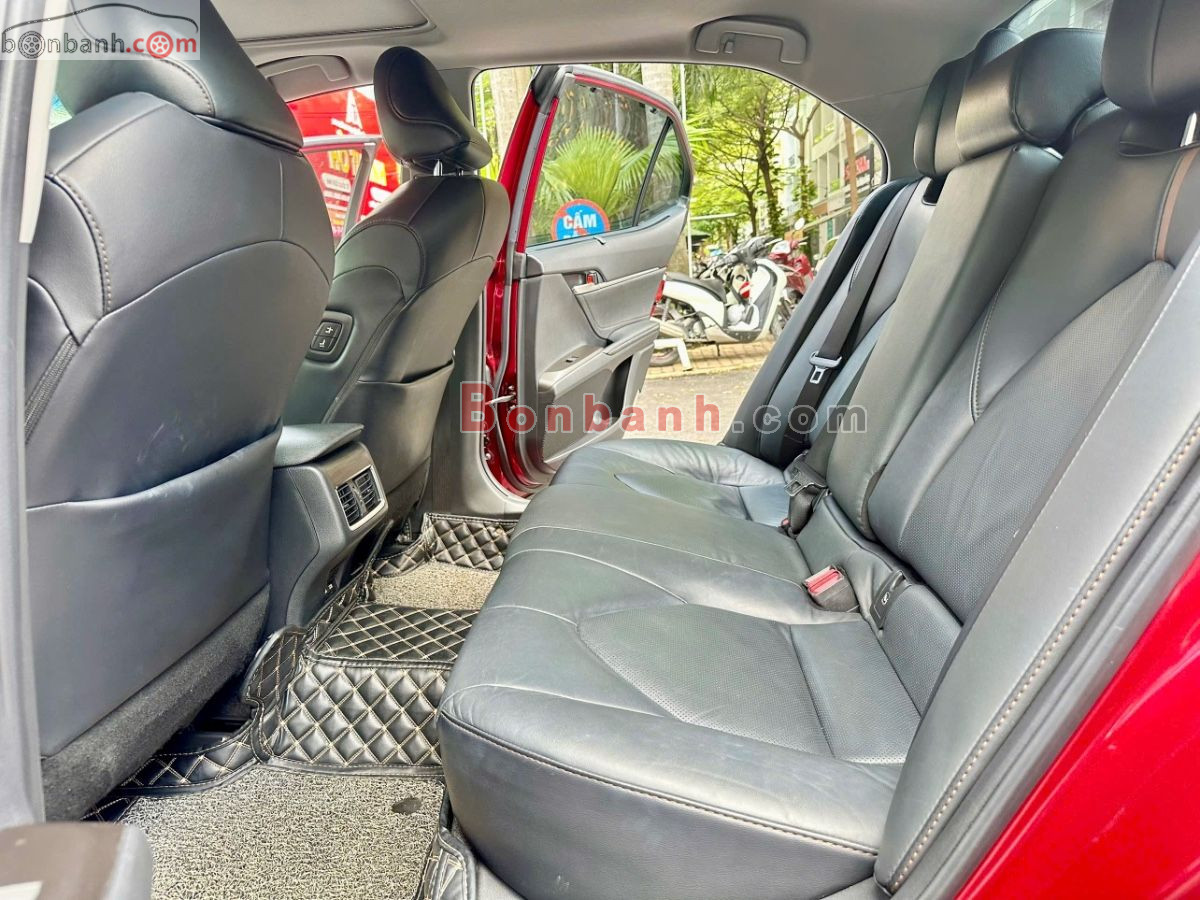 Bán ô tô Toyota Camry 2.0Q - 2022 - xe cũ