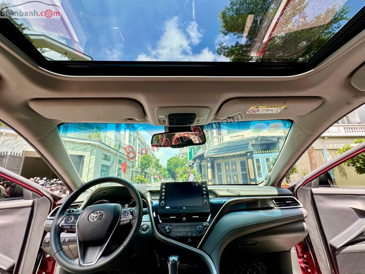 Bán ô tô Toyota Camry 2.0Q - 2022 - xe cũ