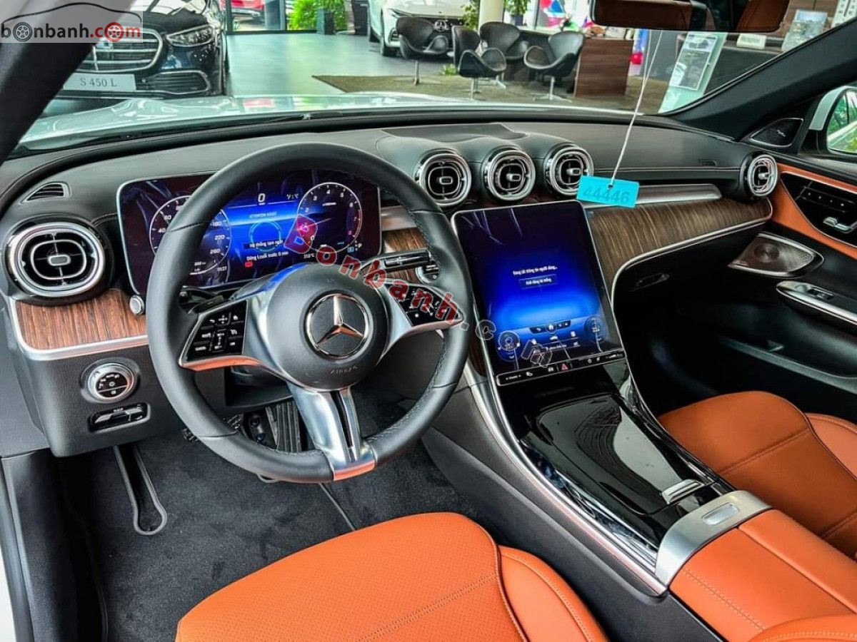 Bán ô tô Mercedes Benz C class C200 Avantgarde Plus - 2025 - xe mới