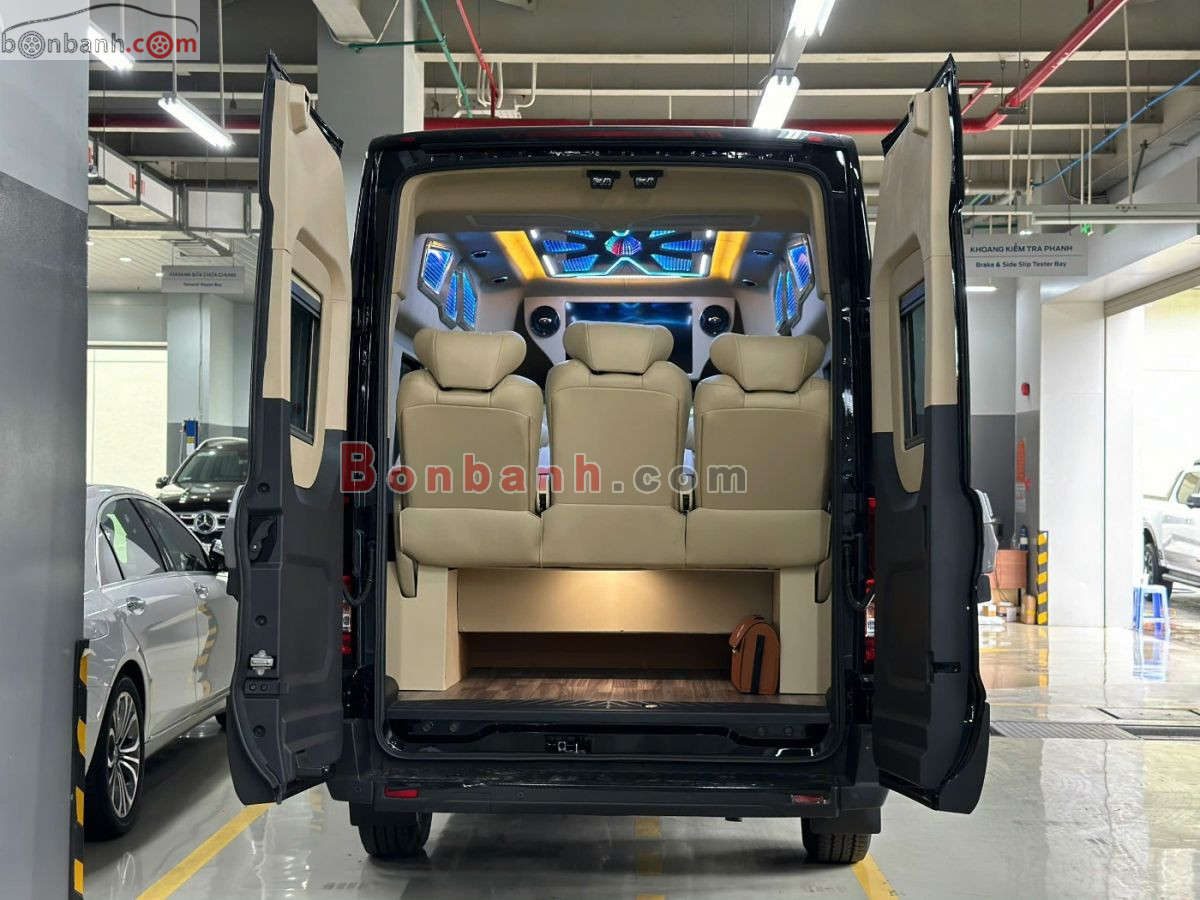 Bán ô tô Ford Transit Limousine 10S - 2025 - xe mới