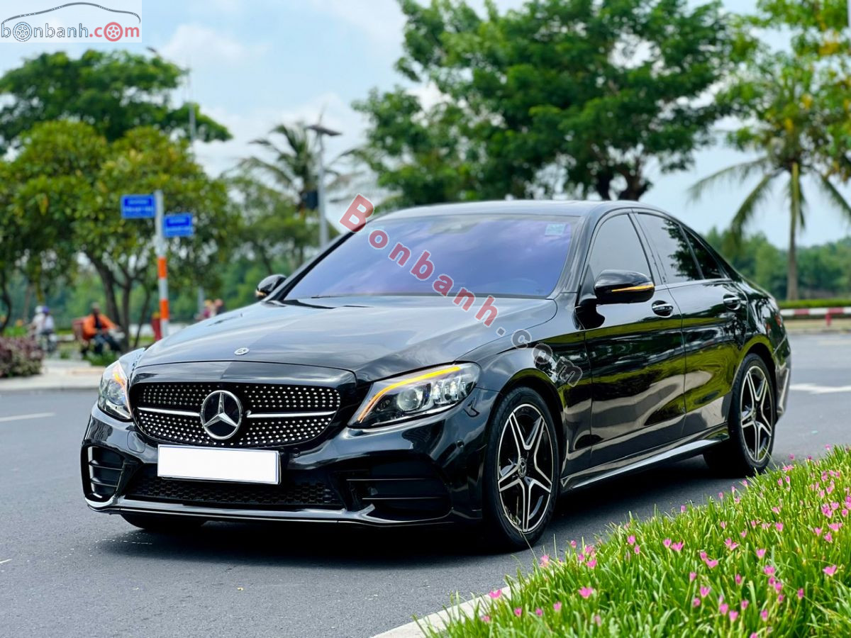 Bán ô tô Mercedes Benz C class C300 AMG - 2019 - xe cũ