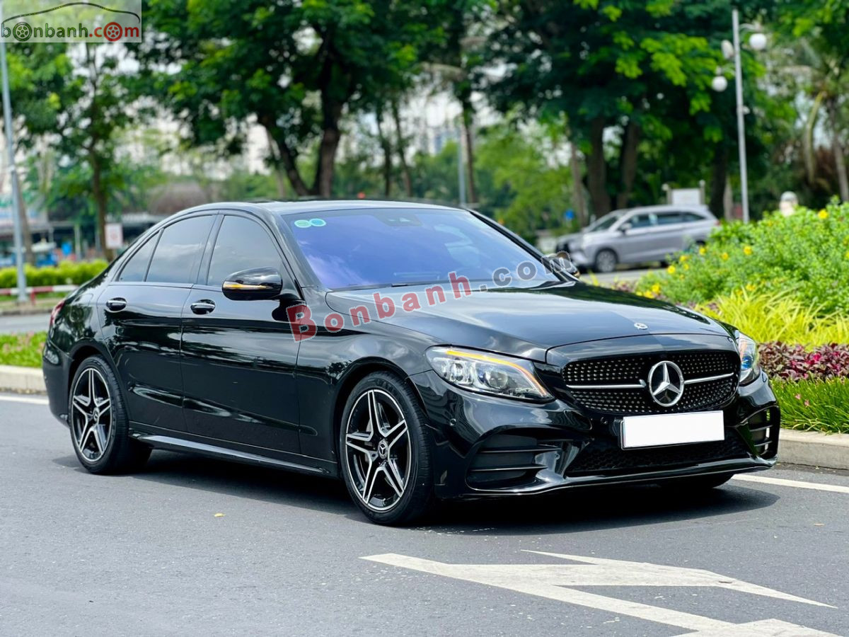 Bán ô tô Mercedes Benz C class C300 AMG - 2019 - xe cũ