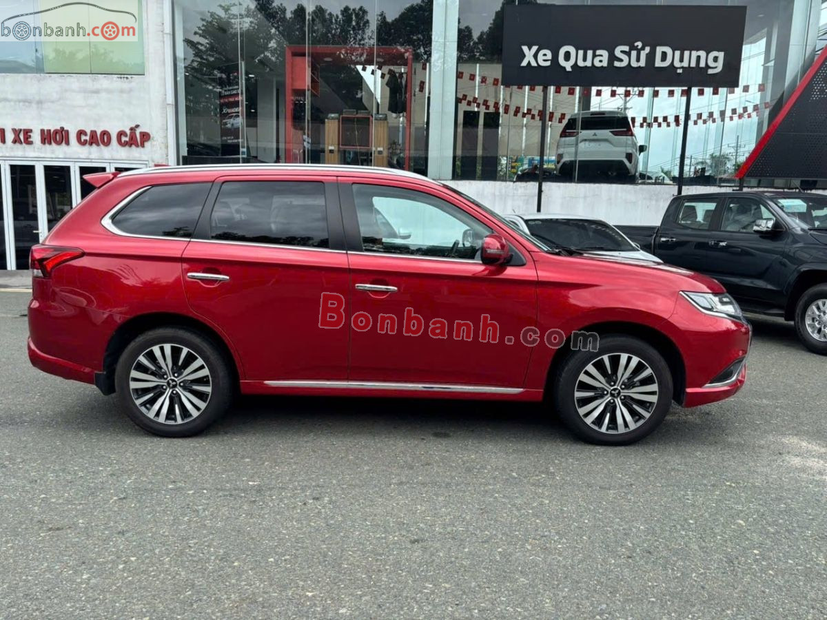 Bán ô tô Mitsubishi Outlander 2.0 CVT - 2022 - xe cũ