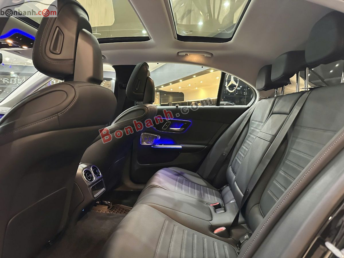 Bán ô tô Mercedes Benz C class C300 AMG - 2025 - xe mới