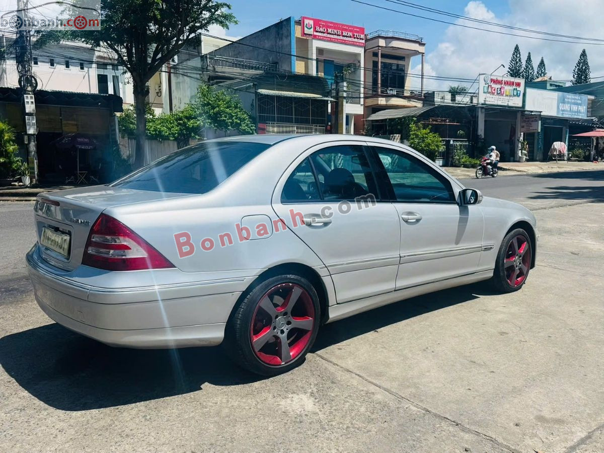 Bán ô tô Mercedes Benz C class C240 Avantgarde - 2004 - xe cũ
