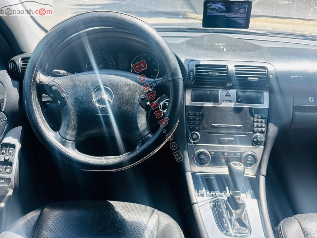 Bán ô tô Mercedes Benz C class C240 Avantgarde - 2004 - xe cũ