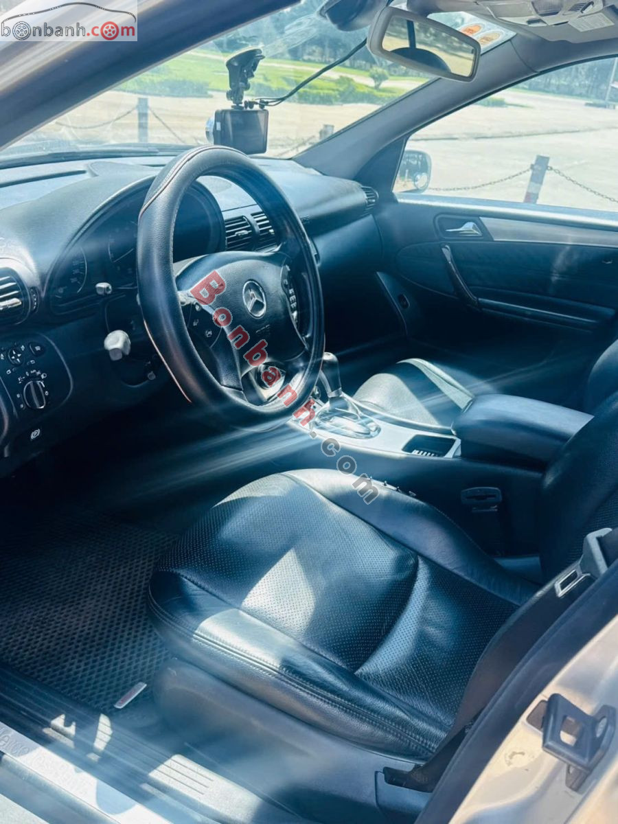 Bán ô tô Mercedes Benz C class C240 Avantgarde - 2004 - xe cũ