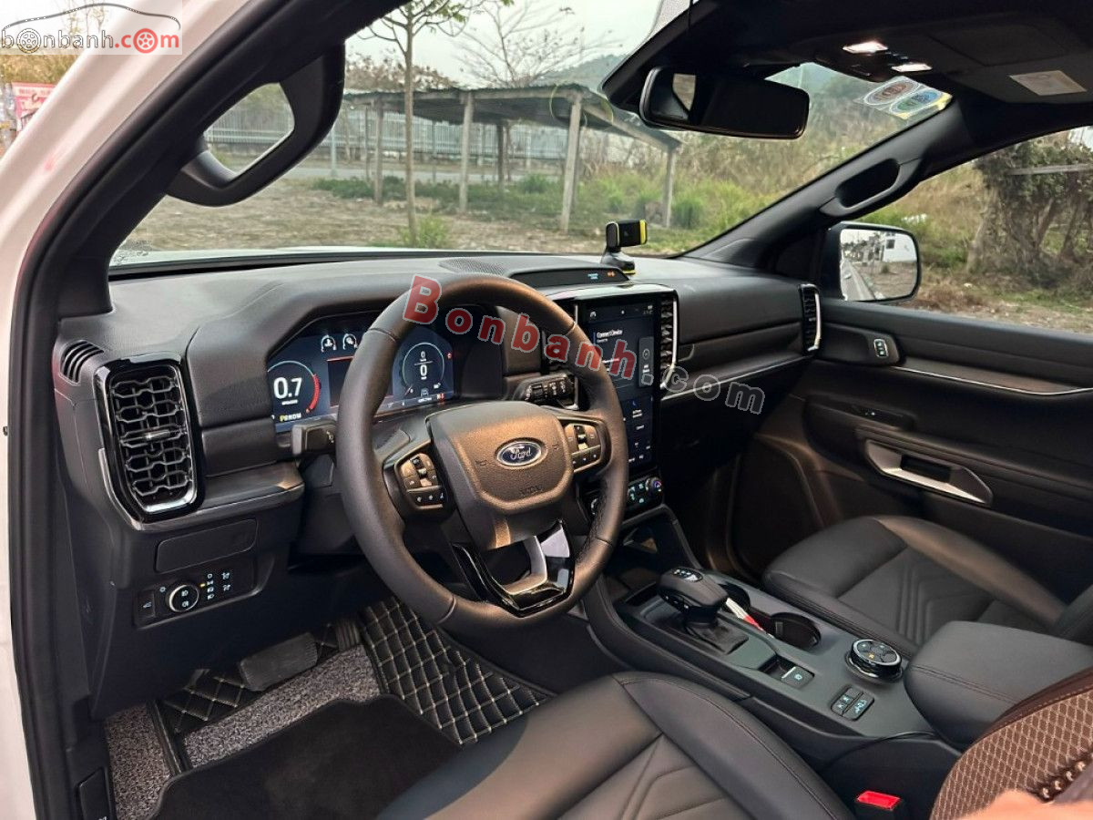 Bán ô tô Ford Everest Titanium Plus 2.0L 4x4 AT - 2026 - xe mới