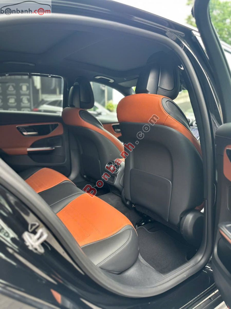 Bán ô tô Mercedes Benz C class C300 AMG - 2021 - xe cũ