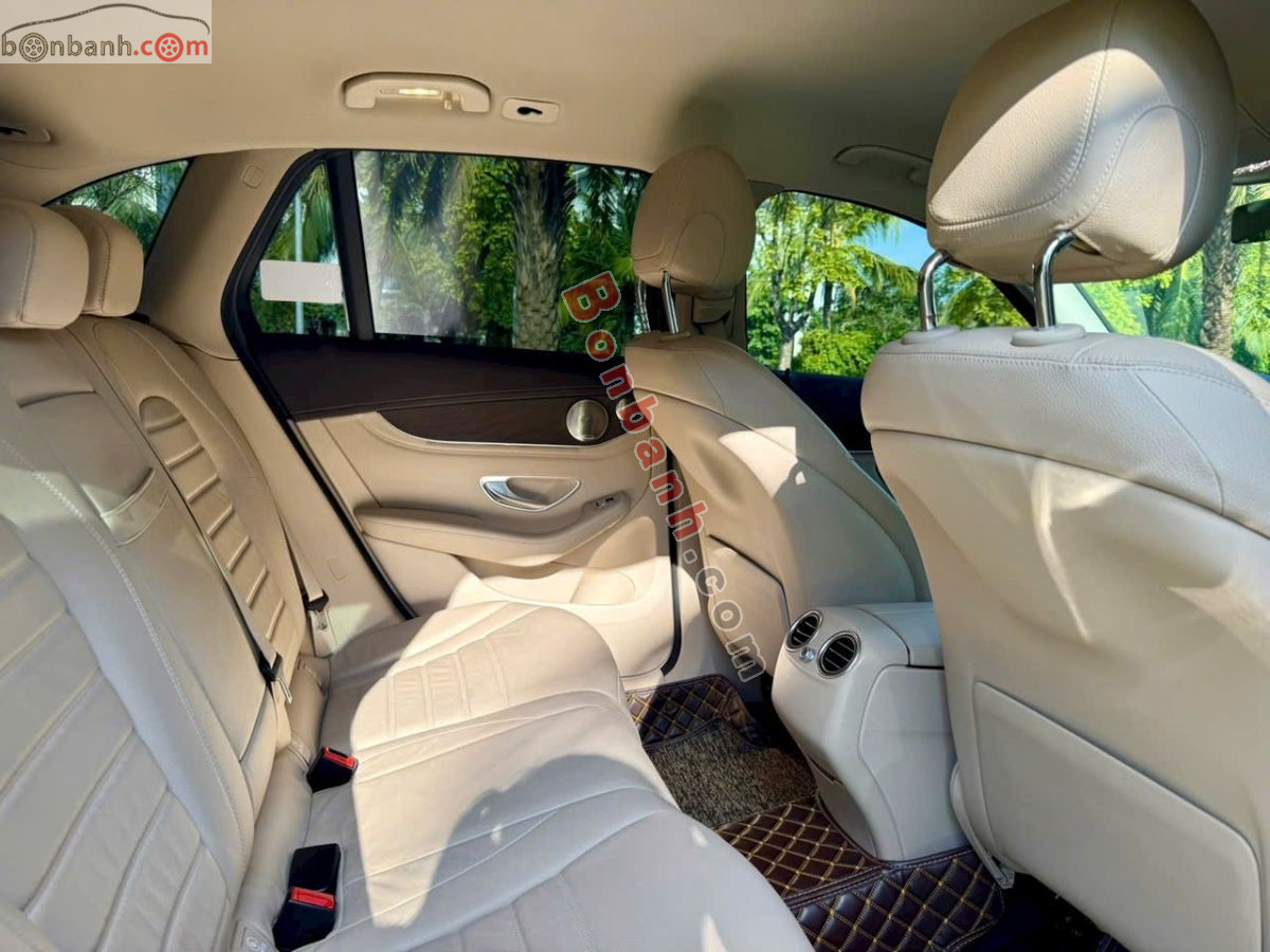 Bán ô tô Mercedes Benz GLC 200 4Matic - 2020 - xe cũ