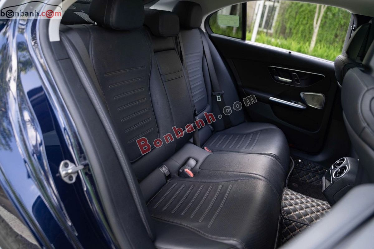 Bán ô tô Mercedes Benz C class C300 AMG - 2022 - xe cũ
