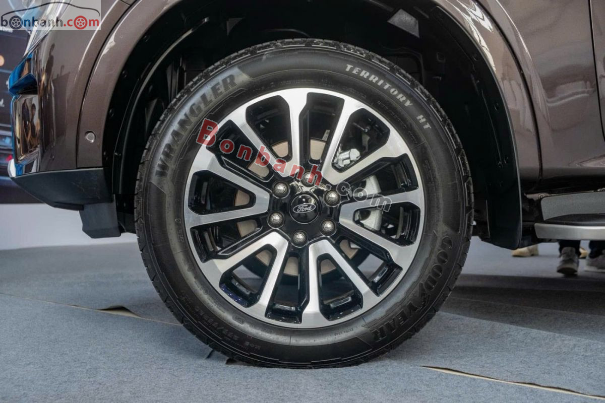 Bán ô tô Ford Everest Platinum 2.0L 4x4 AT - 2026 - xe mới