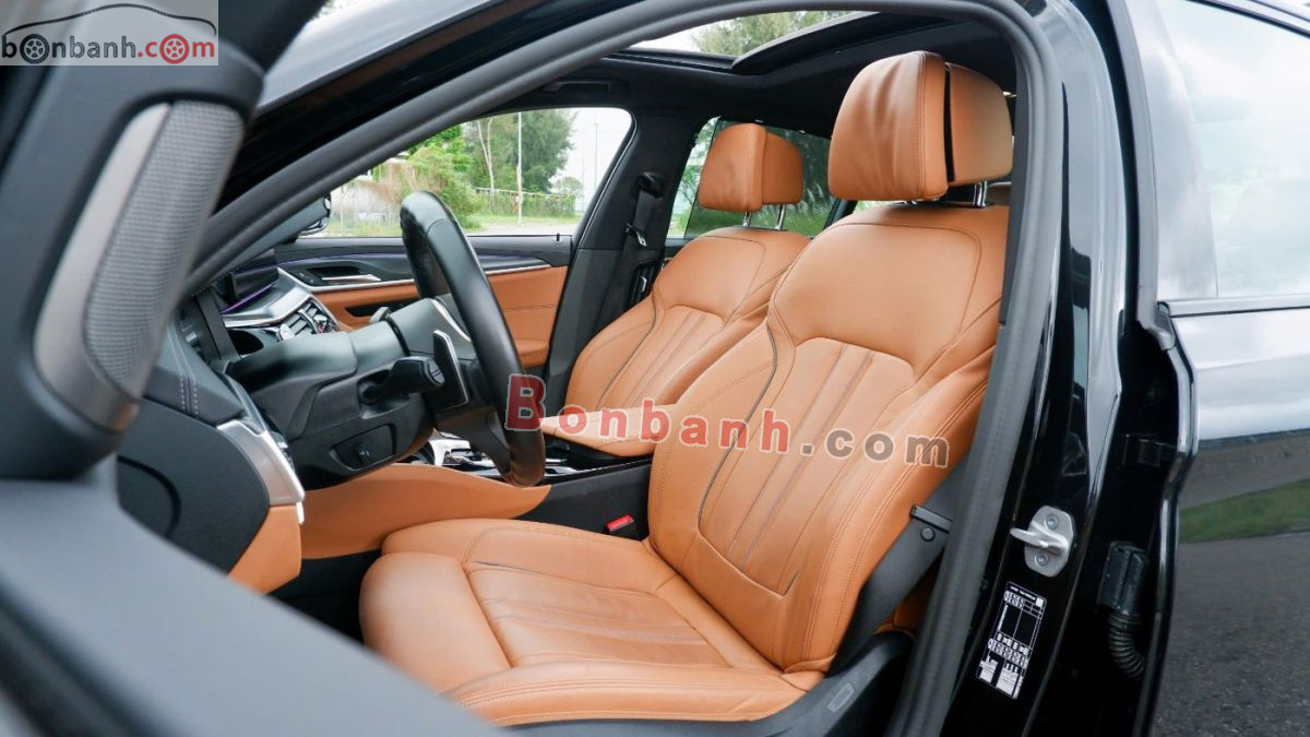 Bán ô tô BMW 5 Series 520i M Sport - 2022 - xe cũ