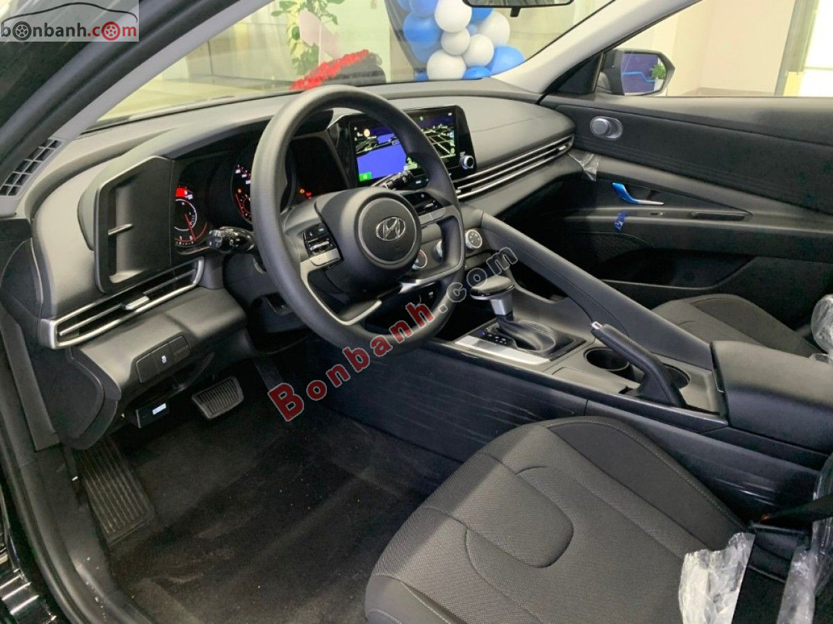 Bán ô tô Hyundai Elantra 1.6 AT Tiêu chuẩn - 2026 - xe mới