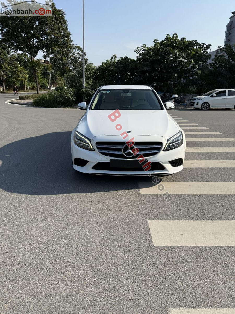 Bán ô tô Mercedes Benz C class C200 - 2018 - xe cũ