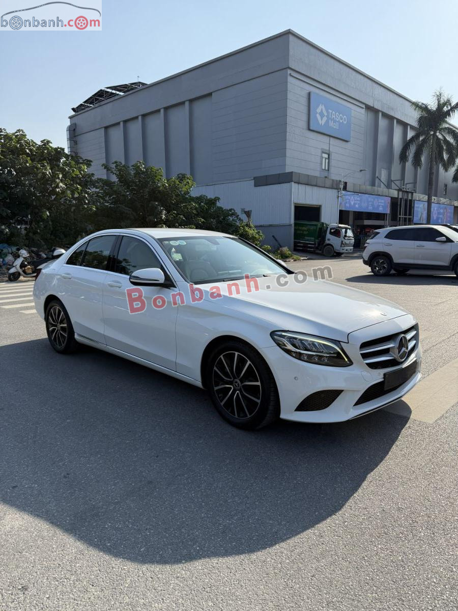 Bán ô tô Mercedes Benz C class C200 - 2018 - xe cũ