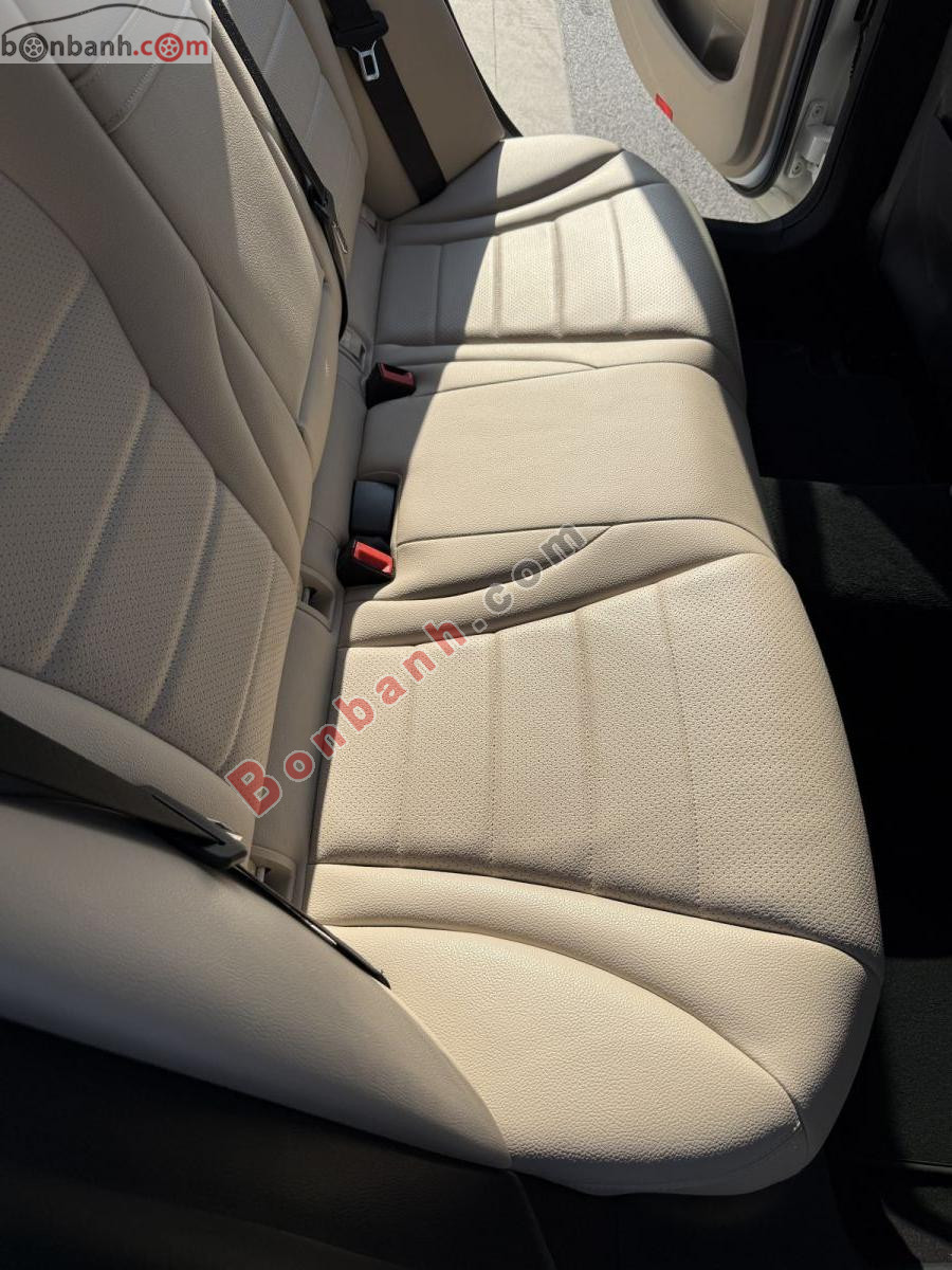 Bán ô tô Mercedes Benz C class C200 - 2018 - xe cũ