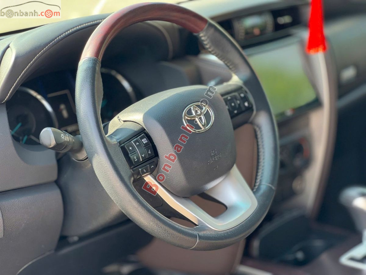 Bán ô tô Toyota Fortuner 2.4G 4x2 AT - 2019 - xe cũ