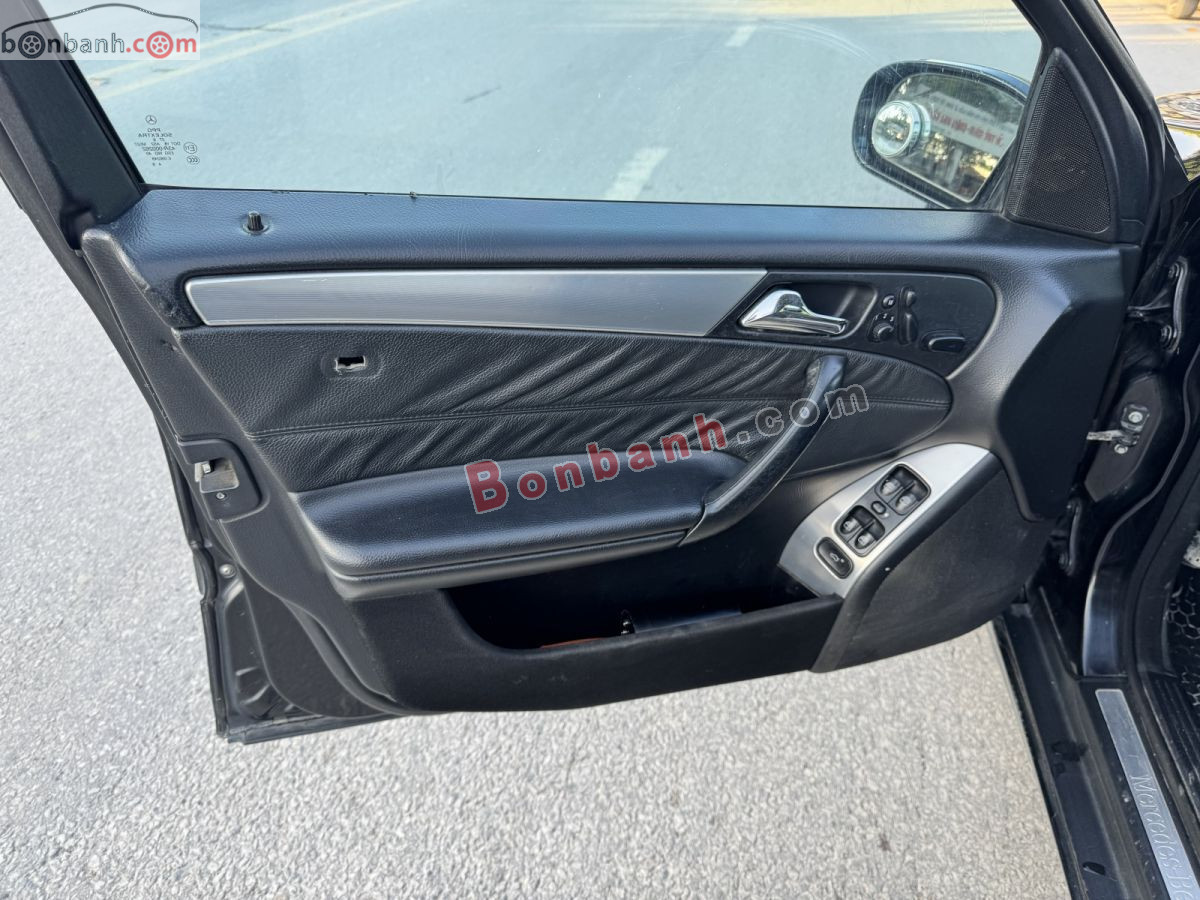 Bán ô tô Mercedes Benz C class C240 Avantgarde - 2005 - xe cũ