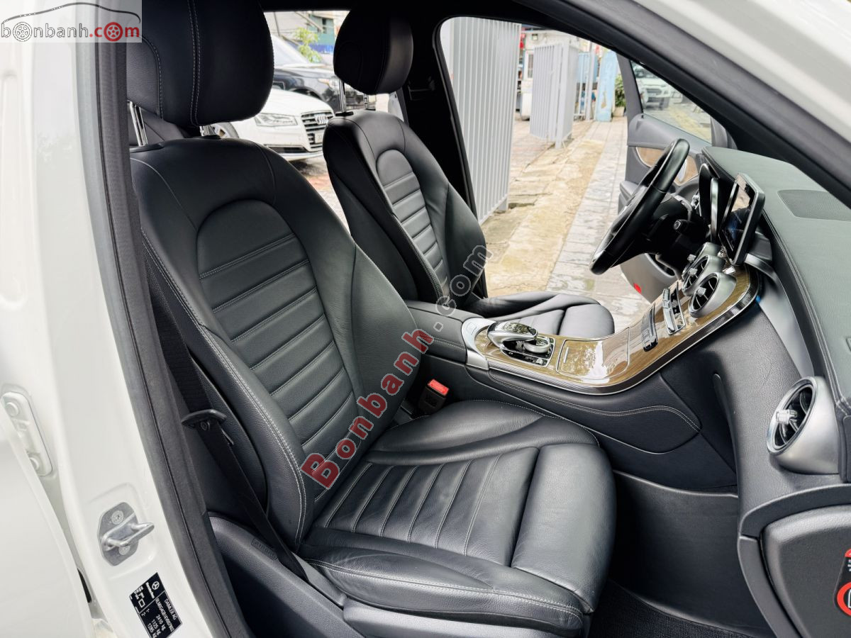 Bán ô tô Mercedes Benz GLC 250 4Matic - 2019 - xe cũ