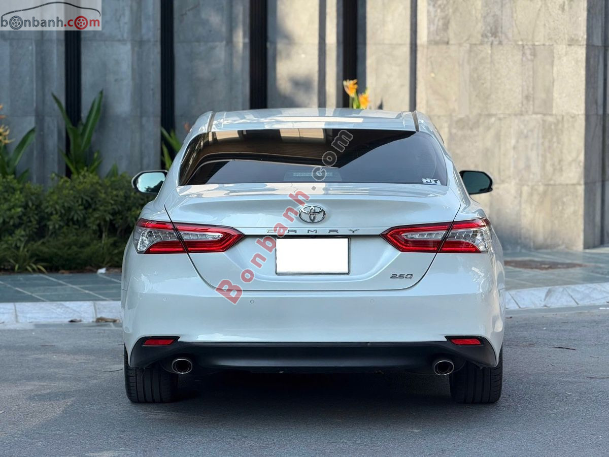Bán ô tô Toyota Camry 2.5Q - 2020 - xe cũ