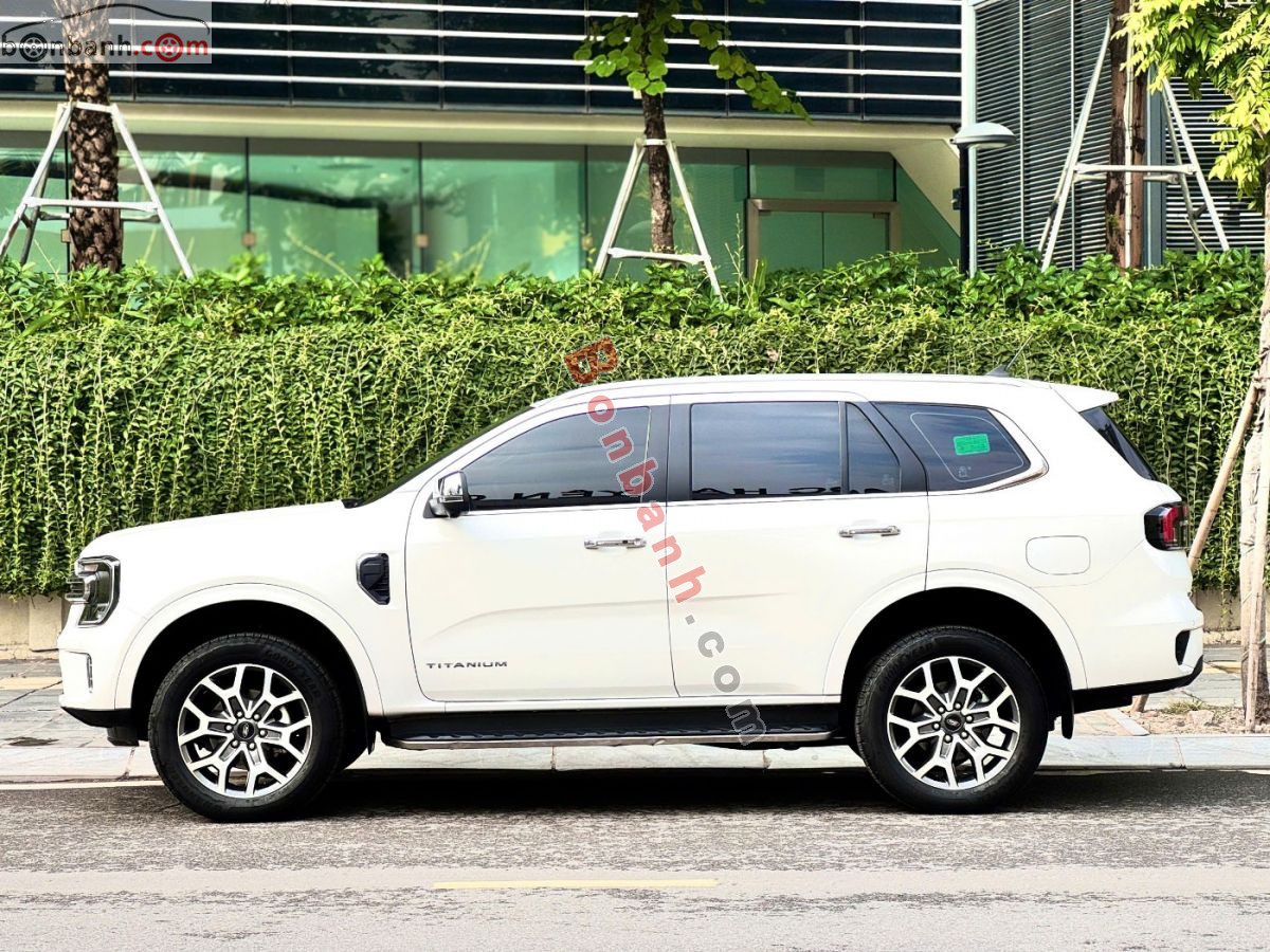 Bán ô tô Ford Everest Titanium 2.0L 4x2 AT - 2024 - xe cũ