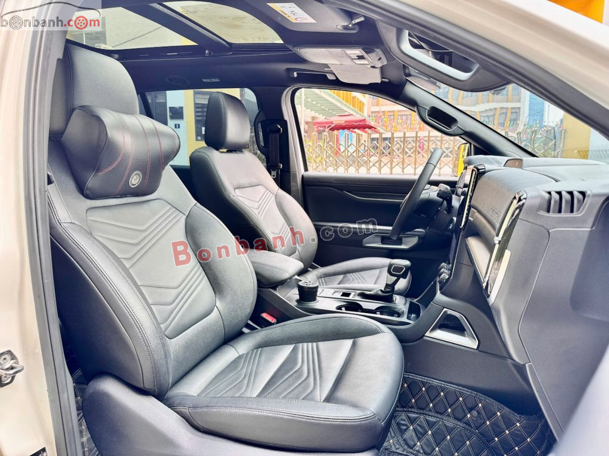 Bán ô tô Ford Everest Titanium 2.0L 4x2 AT - 2024 - xe cũ