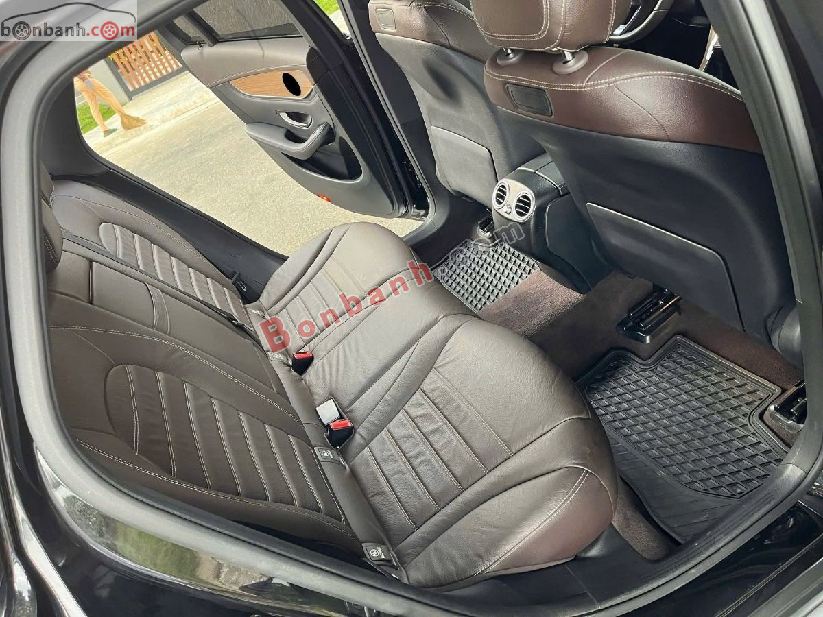 Bán ô tô Mercedes Benz GLC 250 4Matic - 2017 - xe cũ