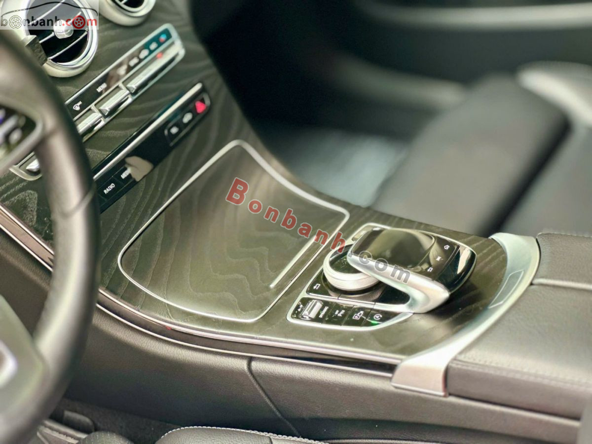 Bán ô tô Mercedes Benz C class C200 - 2019 - xe cũ