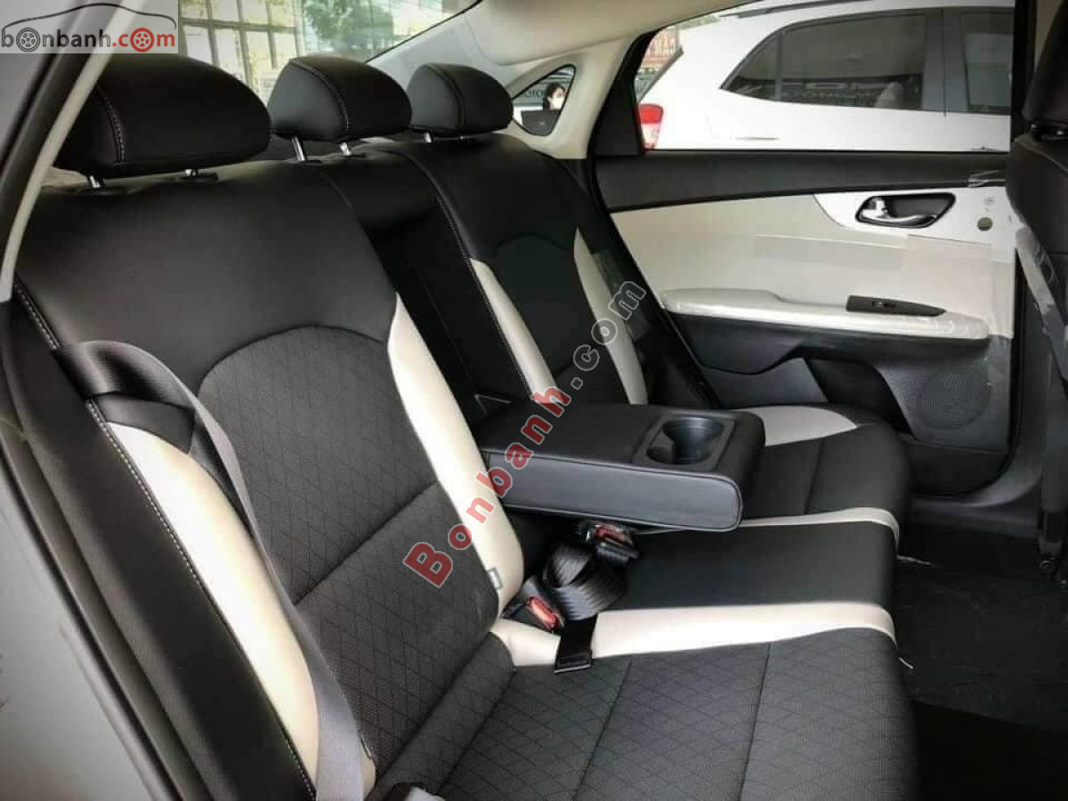 Bán ô tô Kia K3 Luxury 1.6 AT - 2025 - xe mới