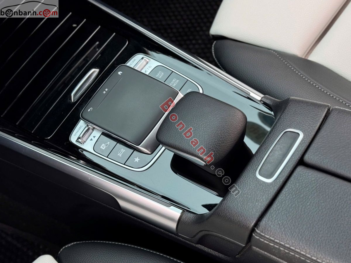 Bán ô tô Mercedes Benz GLB 200 AMG - 2020 - xe cũ