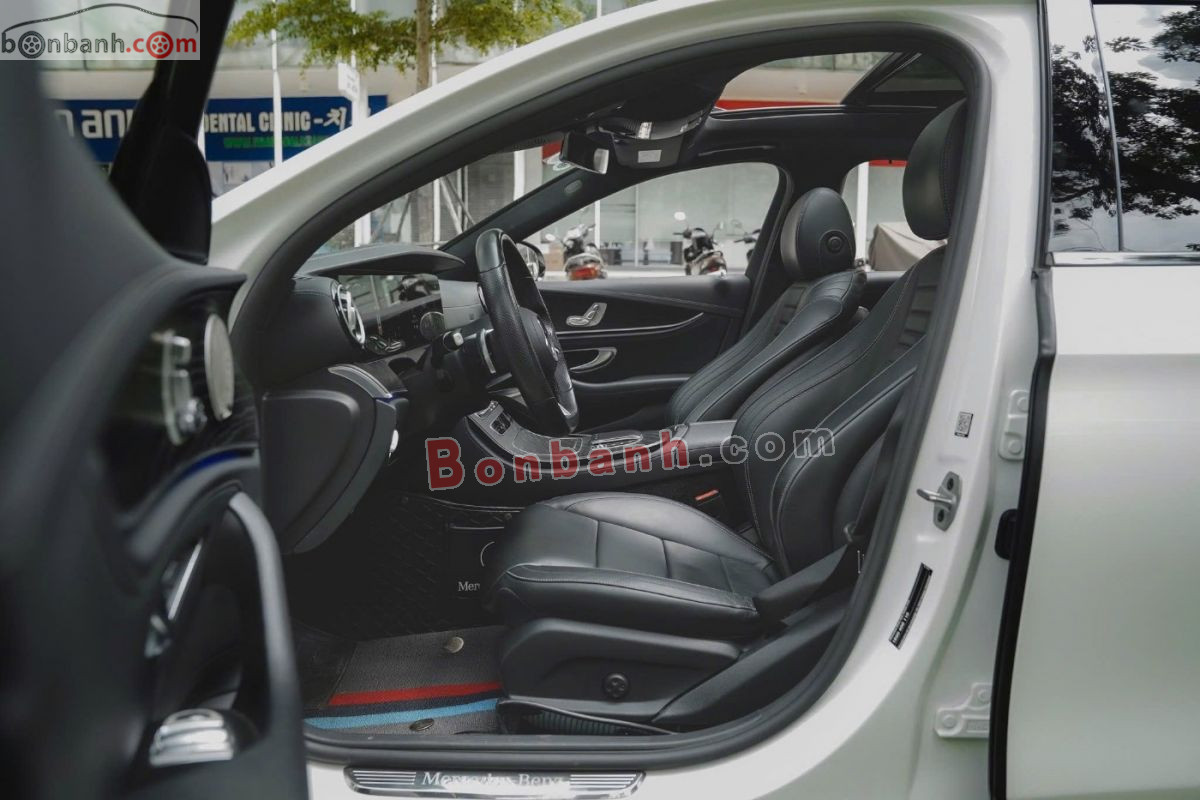 Bán ô tô Mercedes Benz E class E300 AMG - 2021 - xe cũ