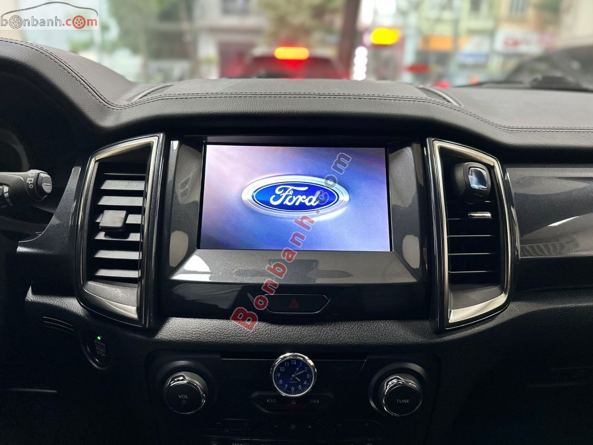 Bán ô tô Ford Everest Titanium 2.0L 4x2 AT - 2021 - xe cũ