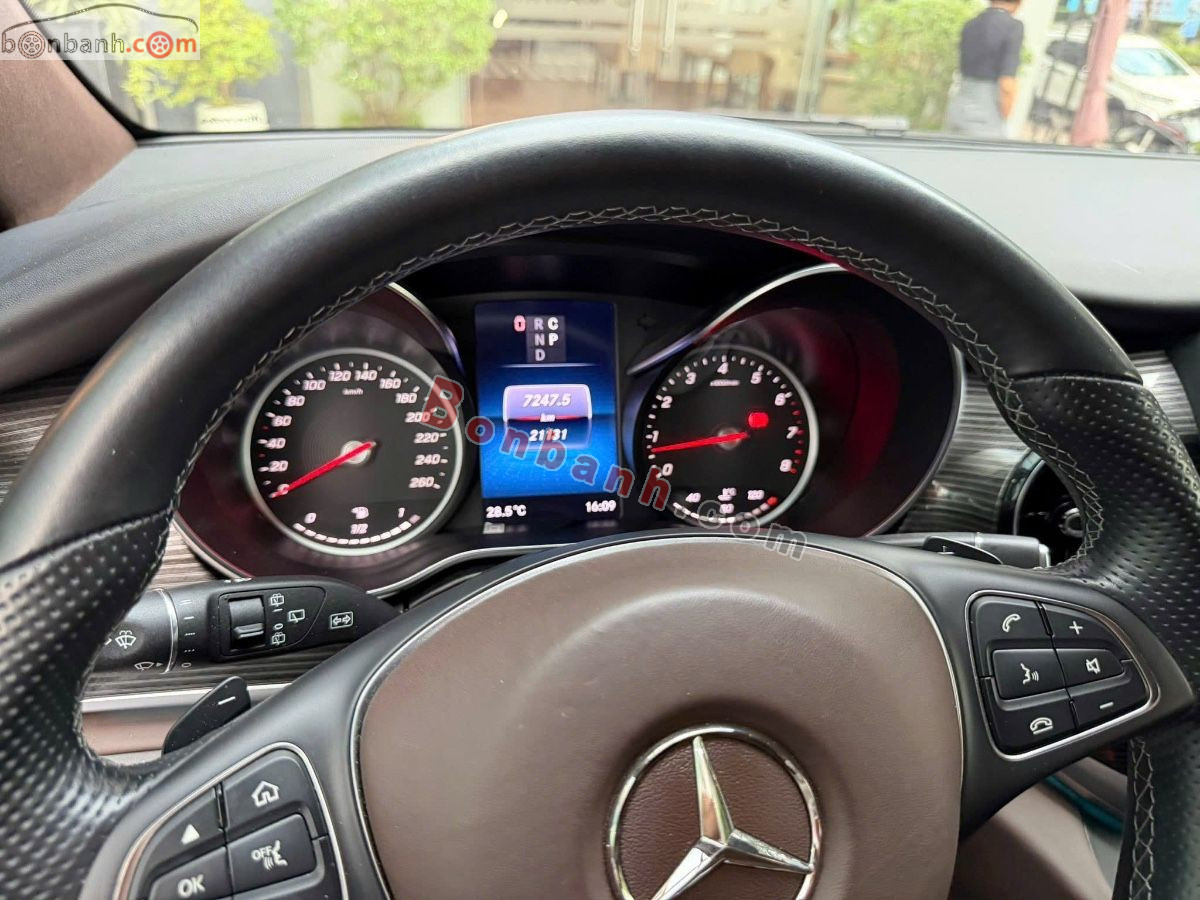 Bán ô tô Mercedes Benz V class V250 AMG - 2022 - xe cũ