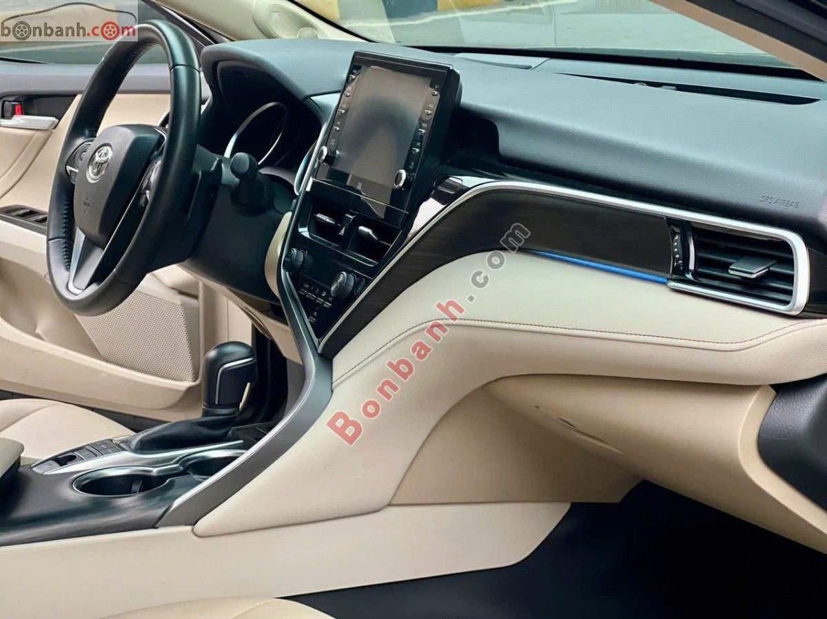Bán ô tô Toyota Camry 2.0Q - 2021 - xe cũ